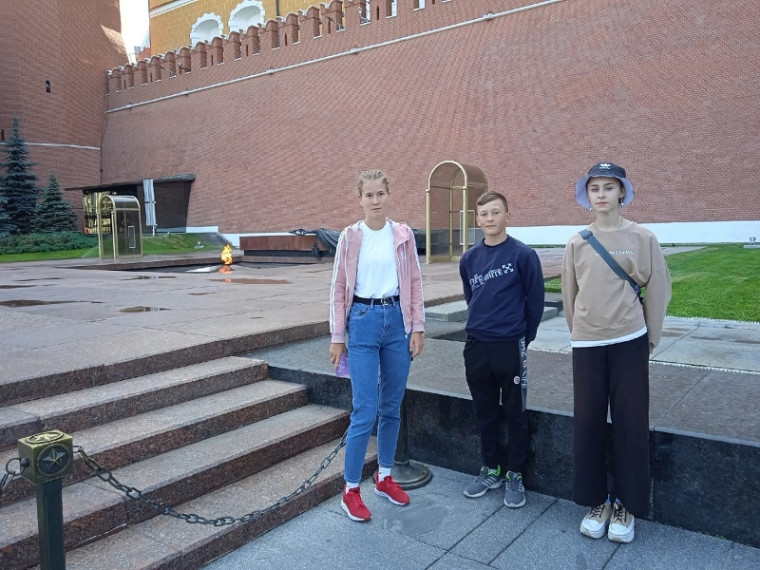 ДЕНЬ НЕИЗВЕСТНОГО СОЛДАТА//ПАМЯТИ ПАВШИХ БУДЕМ ДОСТОЙНЫ!.